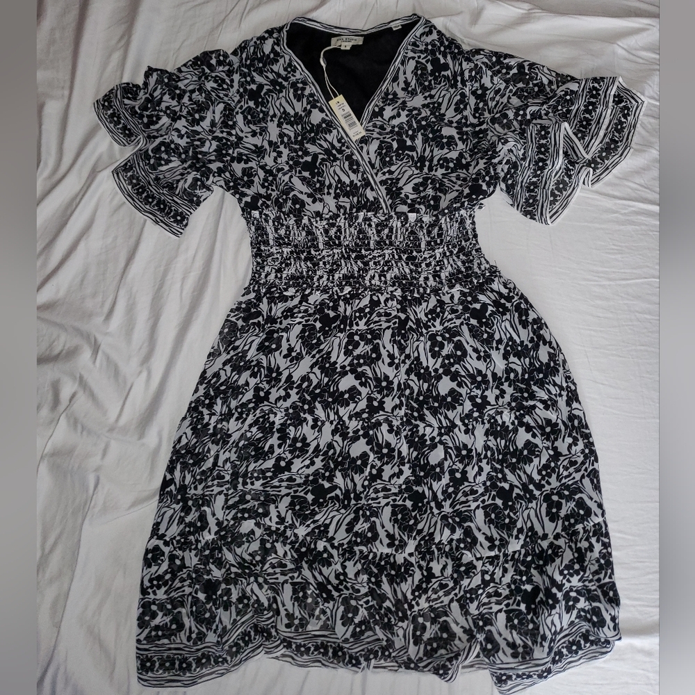 NWT Max Studio London Flower Pattern Dress - Size Small